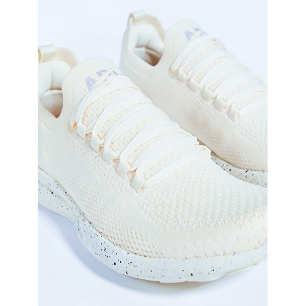 APL Techloom Breeze sneakers